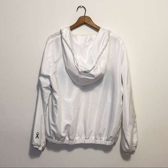 ➕ Forever 21 Plus Fighter Breast Cancer Awareness Windbreaker Hooded Pul… - Picture 8 of 12